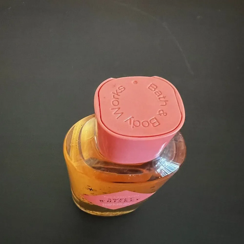 Bath and Body Works SWEET WHISKEY Shower Gel Body Wash 10 oz‎ Aloe + Vitamin E